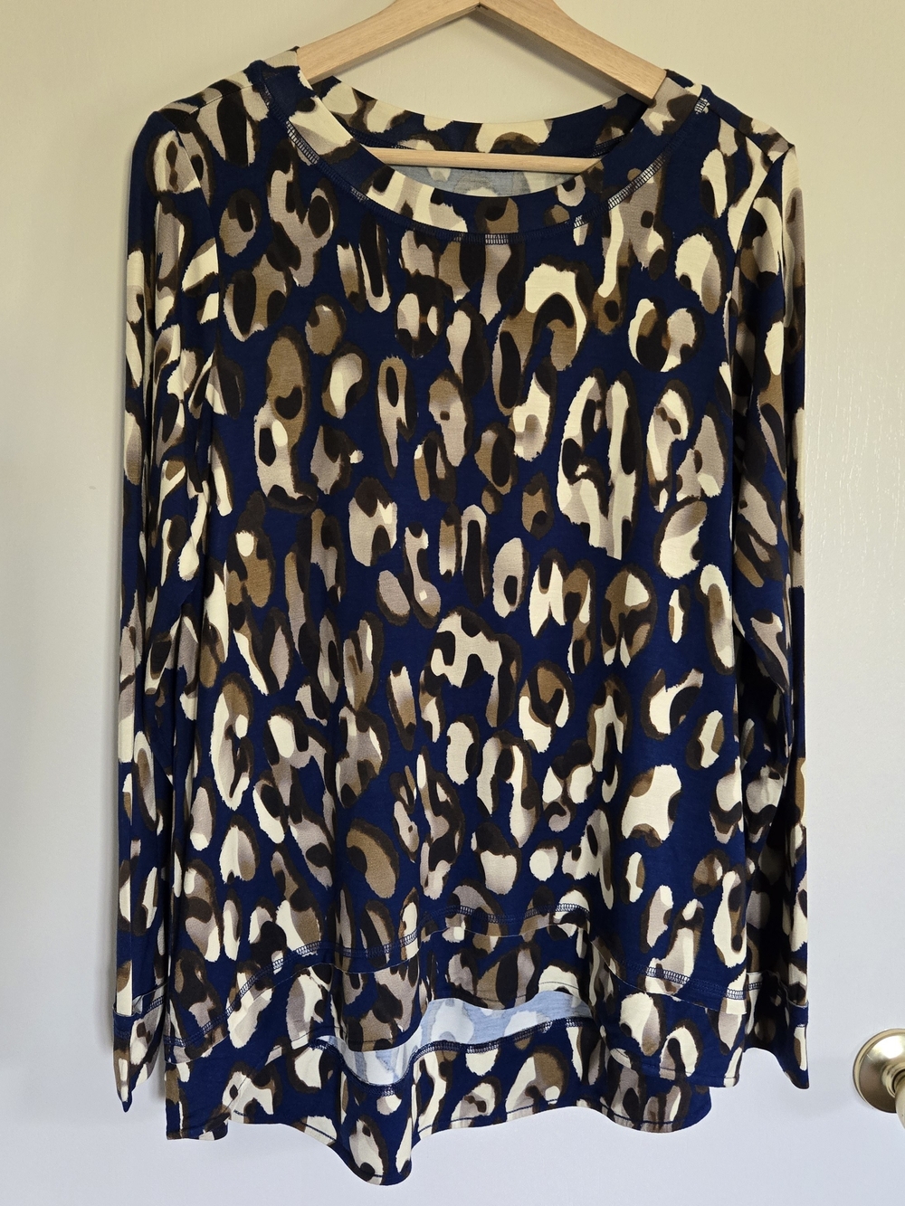 Women’s Navy Leopard Print Long Sleeve Skirt